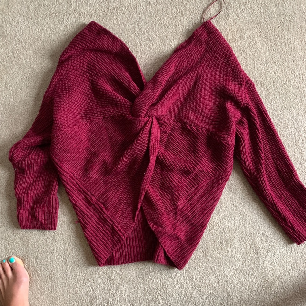 Open back sweater - Picture 2 of 2